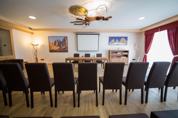 sala meeting hotel miralago congressi
