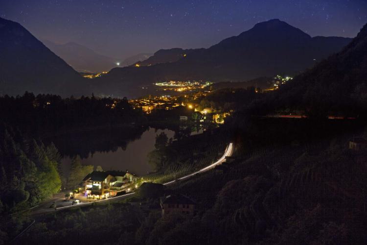 Lago di Canzolino di notte
