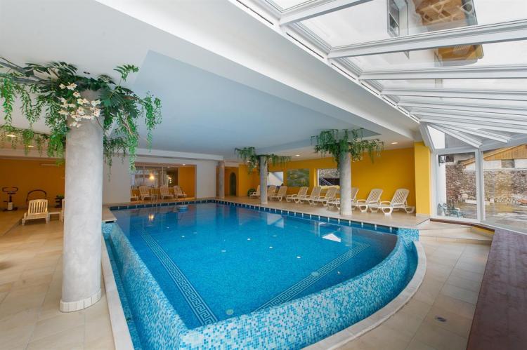 PISCINA COPERTA 2