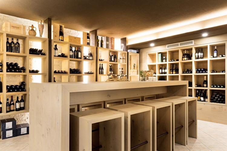cantina corona dolomites hotel