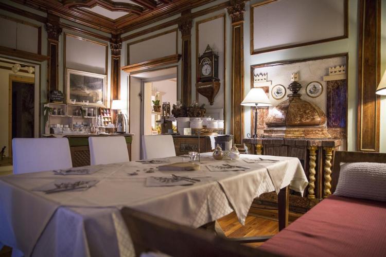 Sala seicentesta Hotel Garnì Laurino