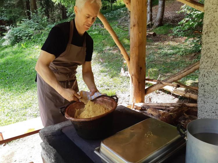 Pranzo in baita Alpen Garten Hotel Margherita Rumo