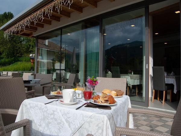 Colazione giardino Olimpionico Hotel