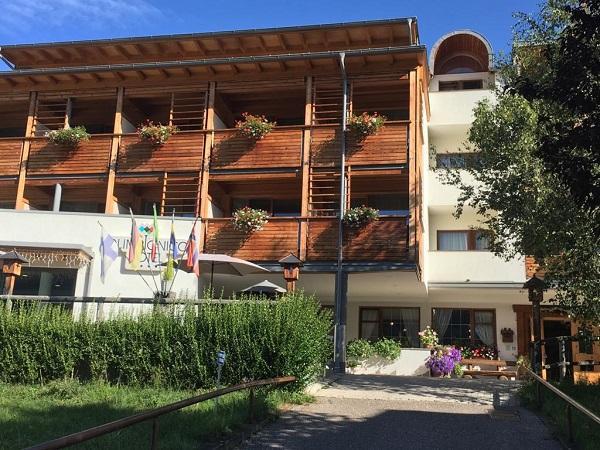 Olimpionico Hotel est estate1