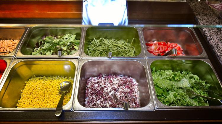 Buffet_verdure_hotel_bel_sit_comano_terme_piccole3