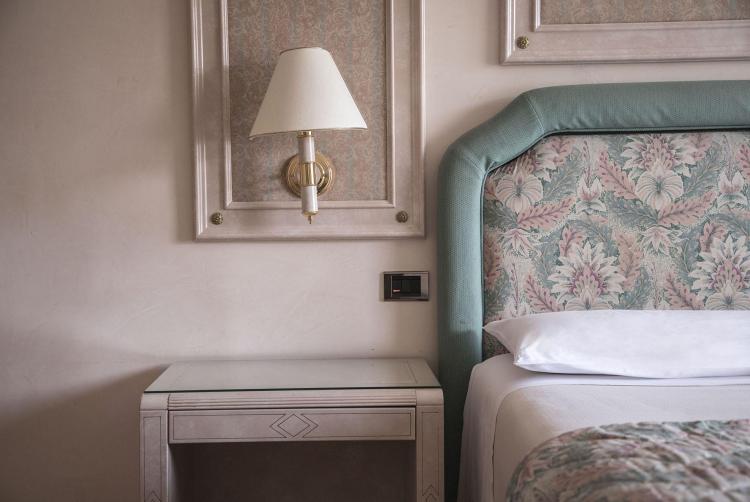 Camera Comfort, hotel a Comano Terme