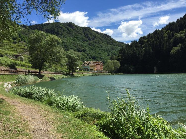 sentieri passeggiate lago di Canzolino Trentino