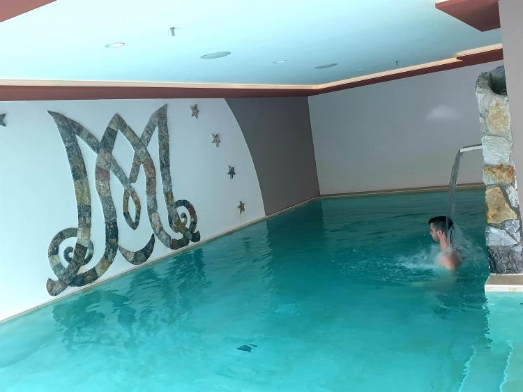 Piscina interna Alpen Garten Hotel Margherita Rumo