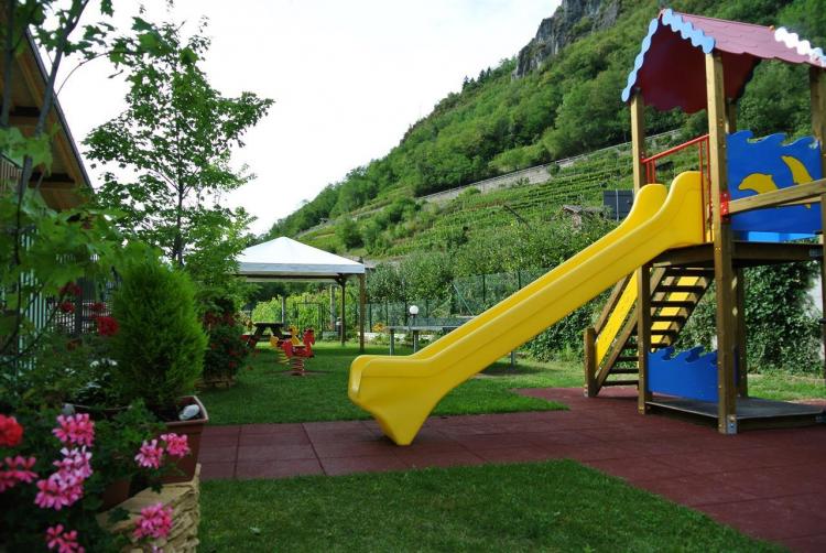 giardino Miralago hotel family giochi per bambini