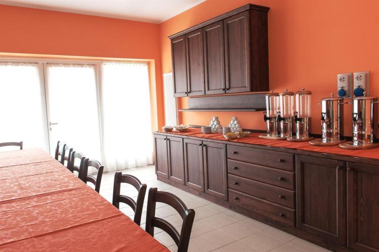 ostello-sala-da-pranzo (3)