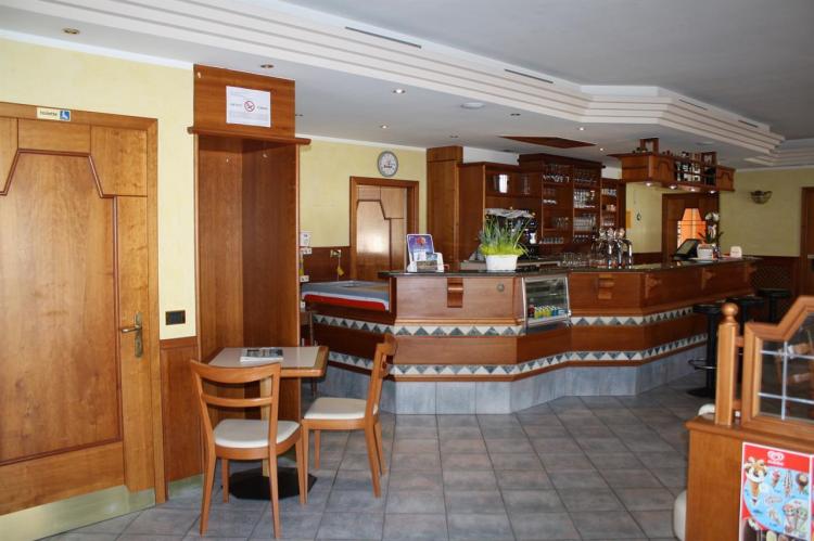 bar1
