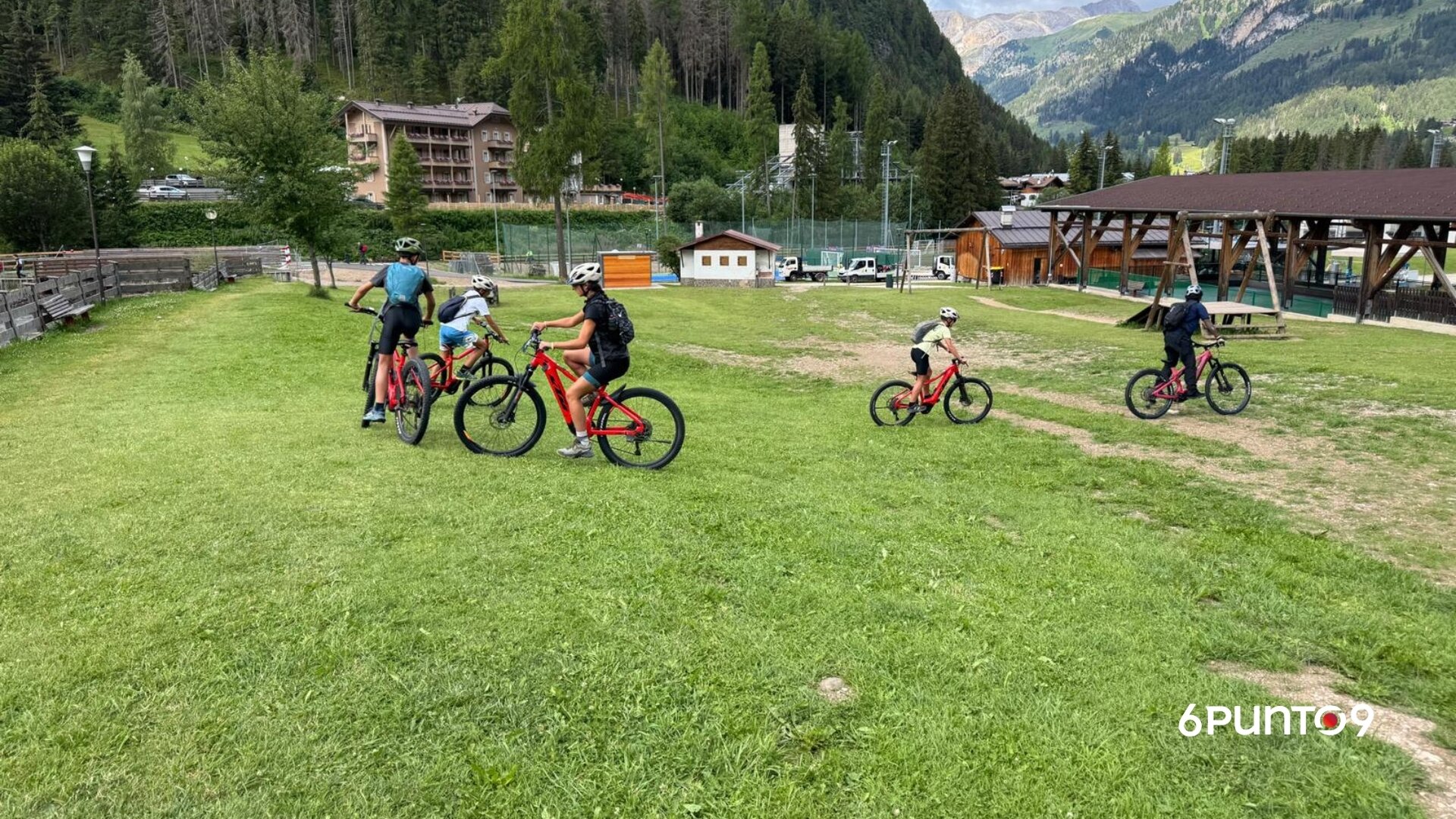 Content Dam Org 3 Images Full Rights Servizi 6punto9 E Bike Experiences 6punto9 Bike Rental Canazei 2