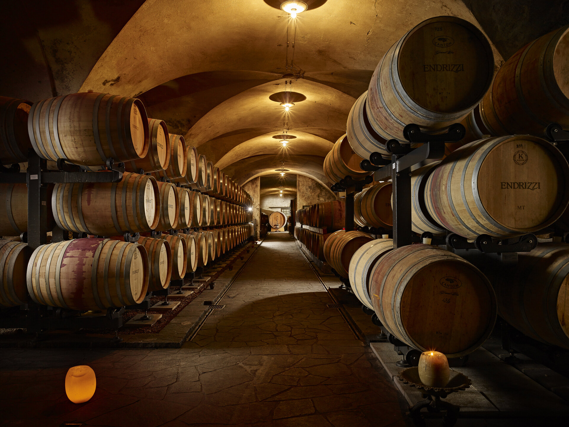 Content Dam Org 0 Images Full Rights Shopping 30558 Copertina Cantine E Distillerie