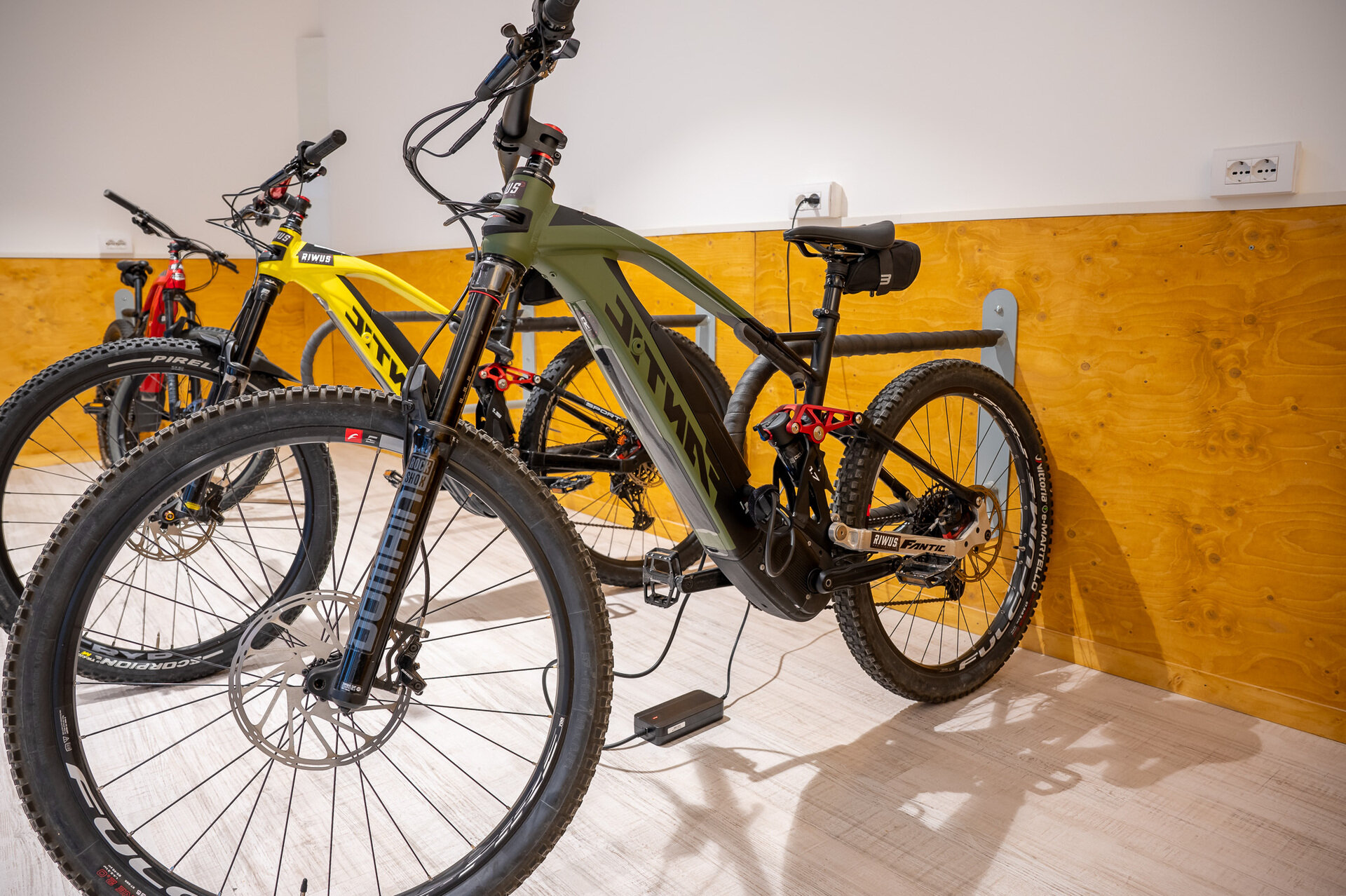Content Dam Org 8 Images Full Rights Garda Trentino Servizi 2025 Poi Bike Rental La Fontanella 2