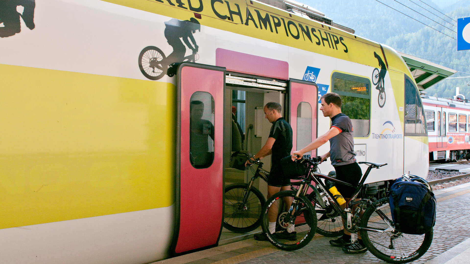 Content Dam Org 4 Images Full Rights Servizi Bike Train Bike Train 2 Archivio Apt Val Di Sole Ph Luca Brentari