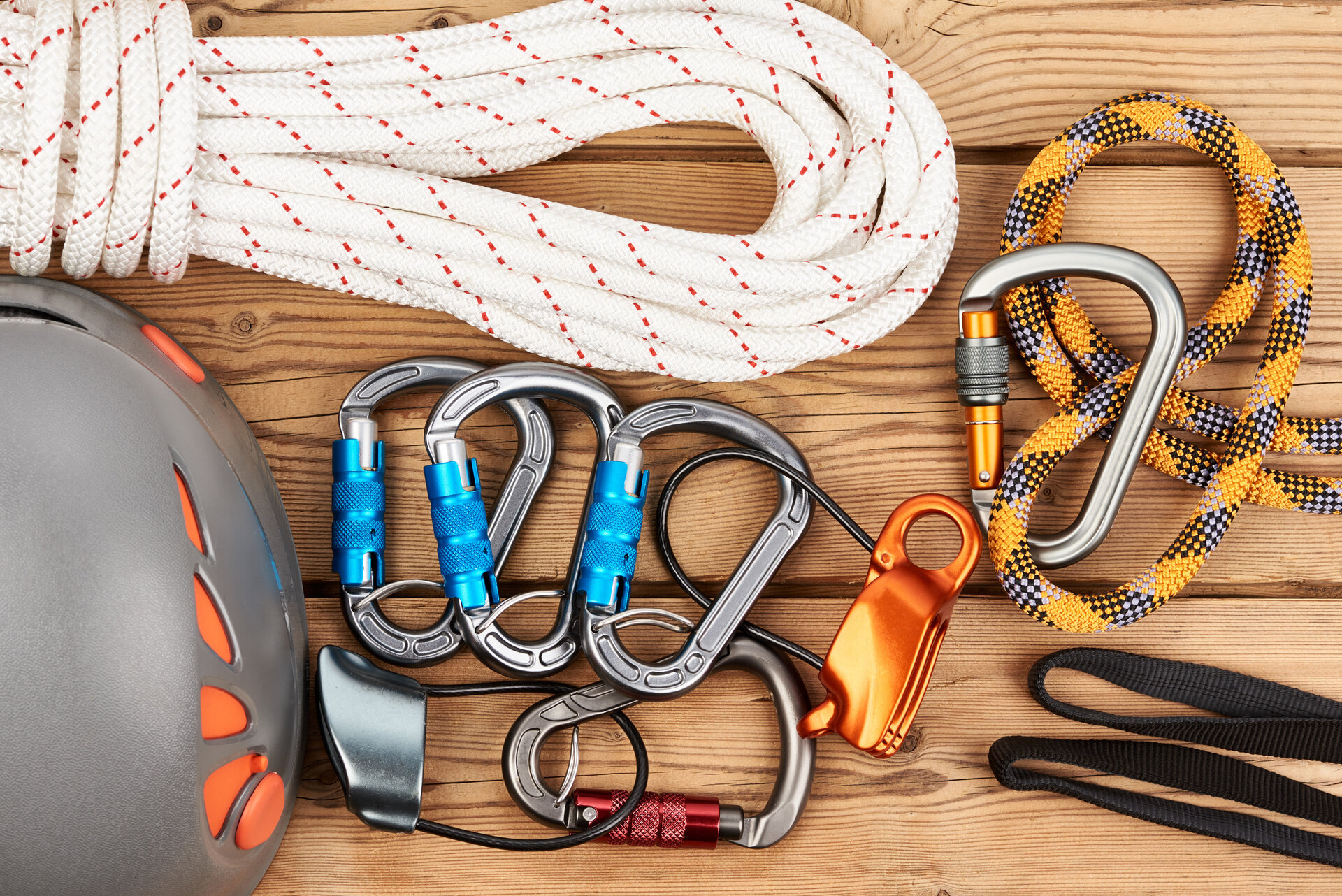 Content Dam Org 0 Images Full Rights Servizi Adobestock 163642354 Copertina Noleggio Attrezzatura Alpinismo