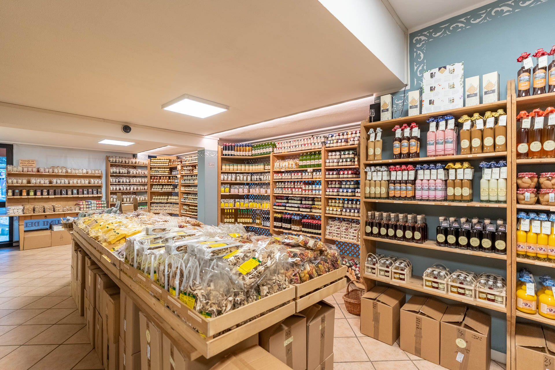 Content Dam Org 3 Images Full Rights Shopping Eder Officina Naturale Eder Officina Naturale Canazei Archivio Apt Val Di Fassa Mrizzi 11