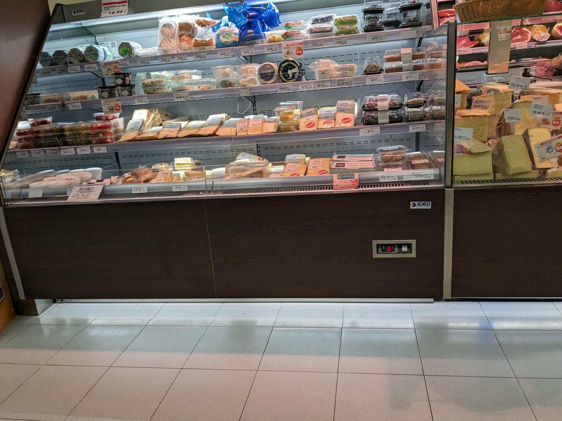 Content Dam Org 3 Images Full Rights Shopping Famiglia Cooperativa Moena Coop Trentino Famiglia Cooperativa Moena Supermercati Trentini 14