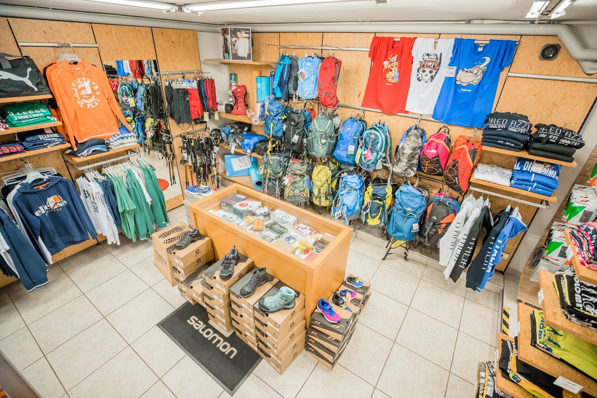 Content Dam Org 1 Images Full Rights Shopping Botteghe E Negozi Intersport Cemin S