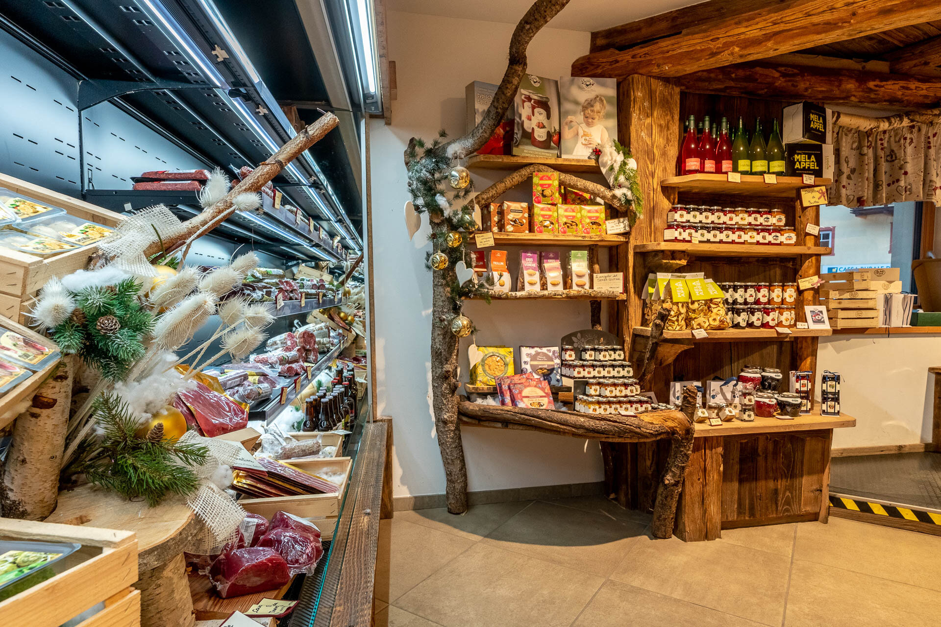 Content Dam Org 3 Images Full Rights Shopping La Baita Dello Speck Baita Dello Speck Campitello Archivio Apt Val Di Fassa Mrizzi 06