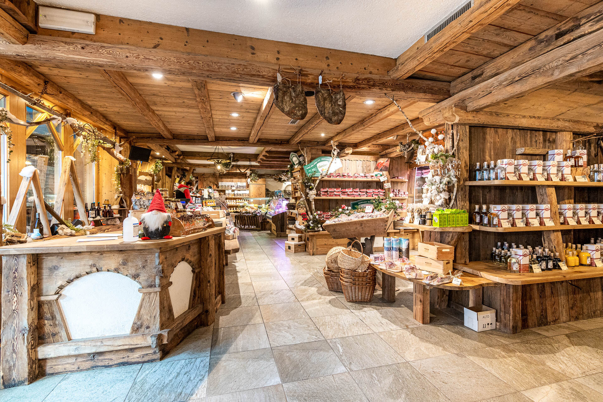 Content Dam Org 3 Images Full Rights Shopping La Baita Dello Speck Baita Dello Speck Canazei Archivio Apt Val Di Fassa Mrizzi 1