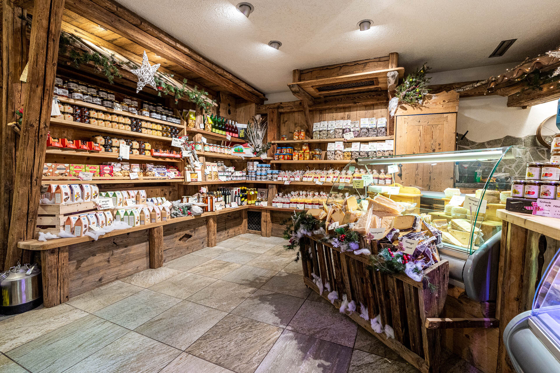 Content Dam Org 3 Images Full Rights Shopping La Baita Dello Speck Baita Dello Speck Canazei Archivio Apt Val Di Fassa Mrizzi 4