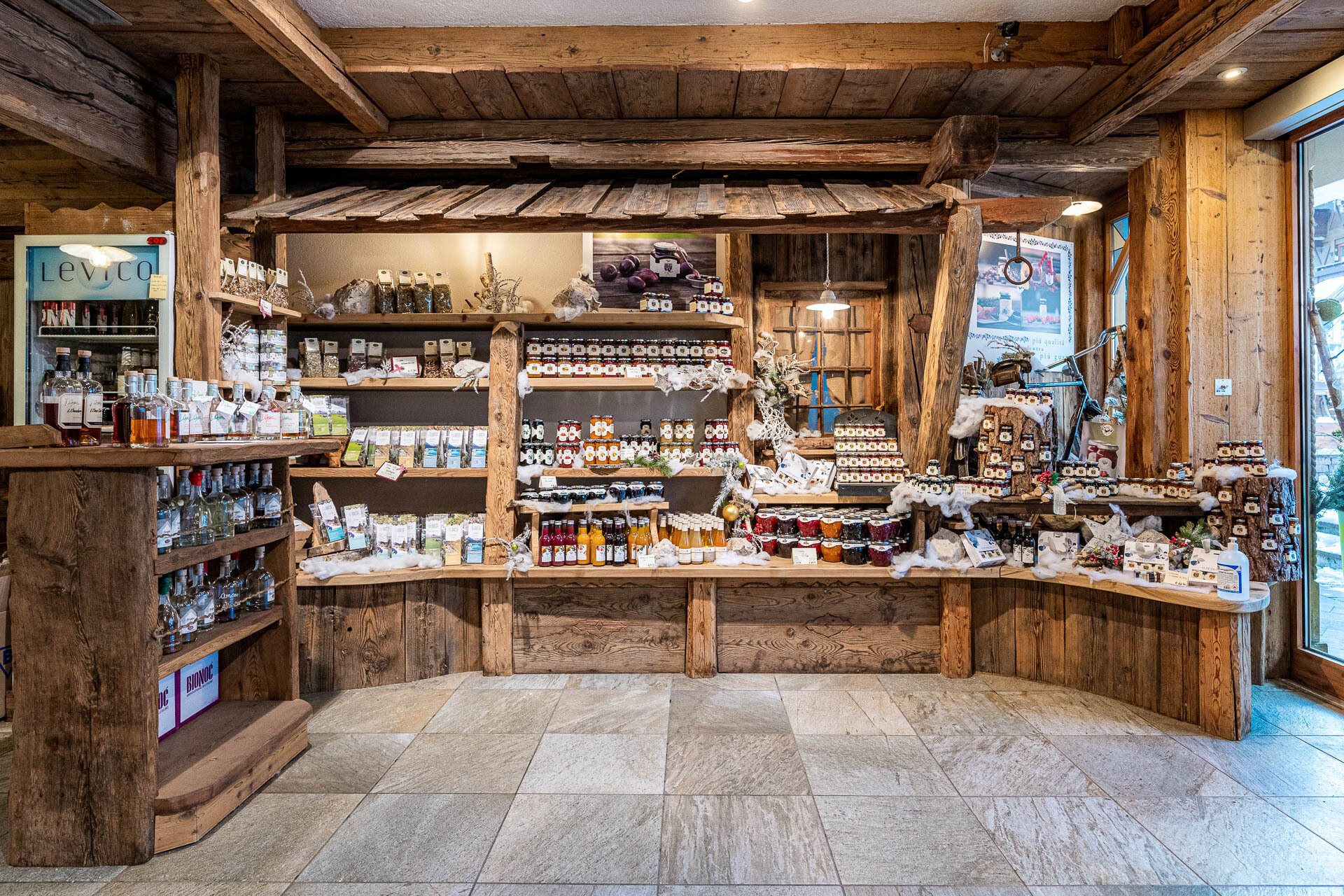 Content Dam Org 3 Images Full Rights Shopping La Baita Dello Speck Baita Dello Speck Canazei Archivio Apt Val Di Fassa Mrizzi 15
