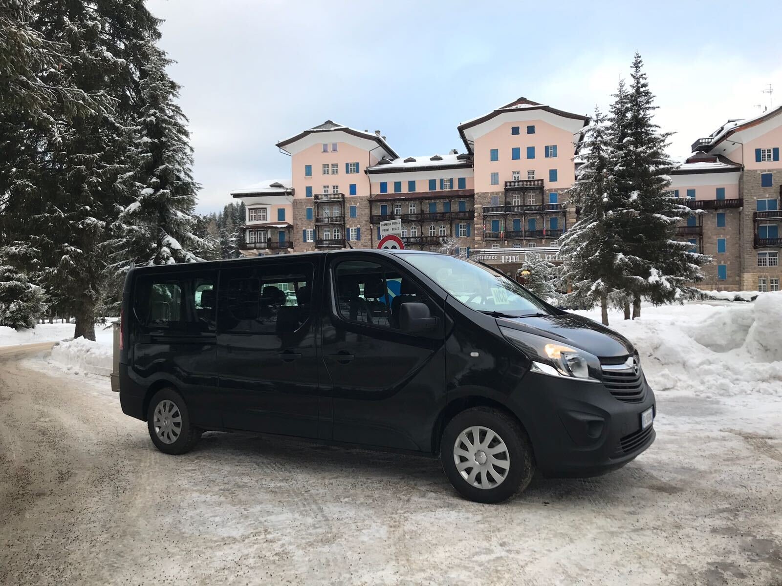 Content Dam Org 3 Images Full Rights Servizi Trasporti Taxi E Servizi Con Conducente Lorenzo Taxi E Viaggi Lorenzo Taxi E Viaggi Campitello Di Fassa 2