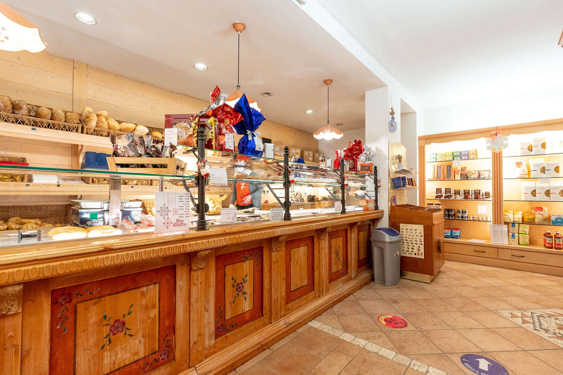 Content Dam Org 3 Images Full Rights Shopping Panificio Pasticceria Boninsegna Panificio Pasticceria Boninsegna Canazei Archivio Apt Val Di Fassa Mrizzi 1