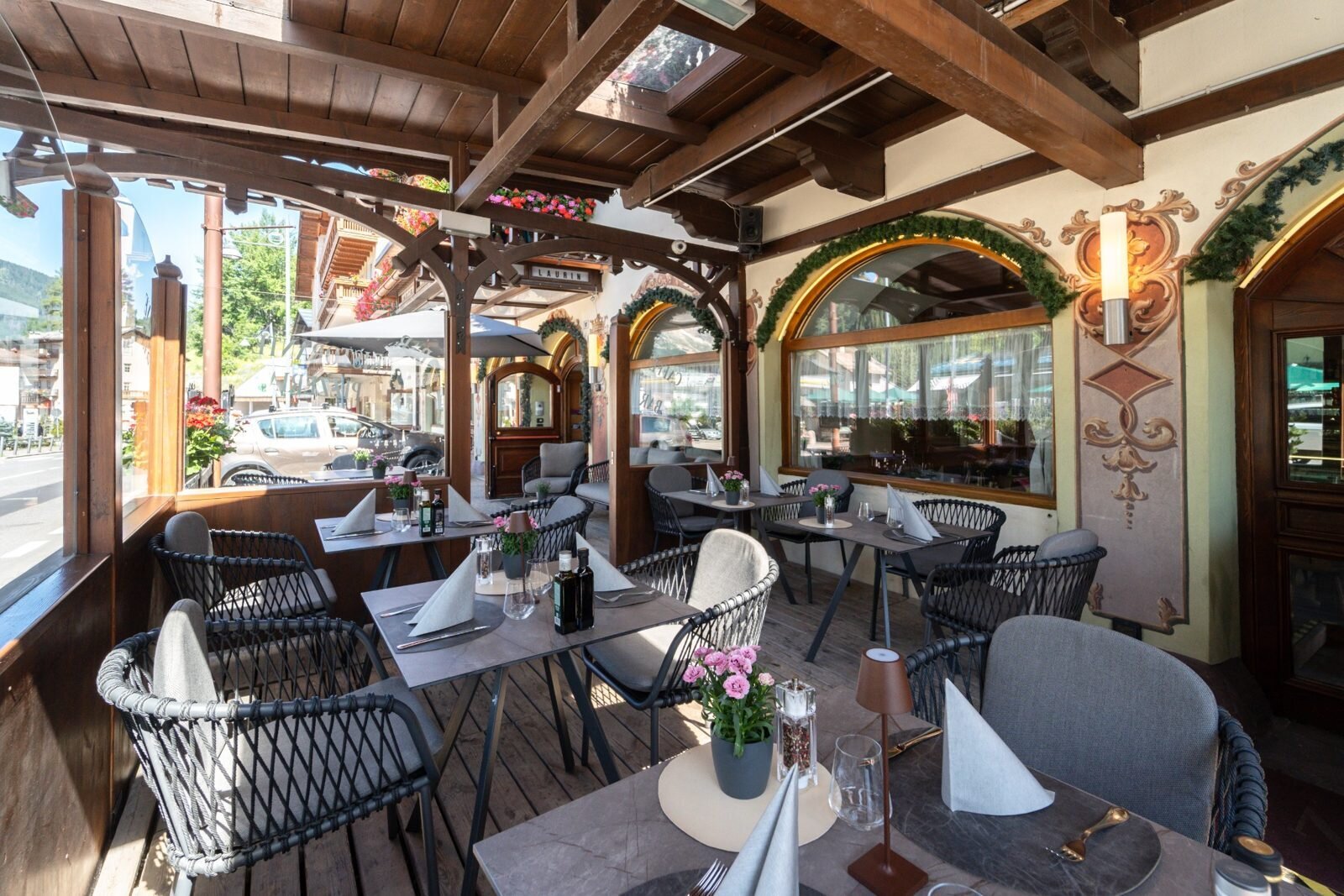 Content Dam Org 3 Images Full Rights Gusto Ristorante Pizzeria Hotel Laurin Pizzeria Ristorante Laurin Canazei 7
