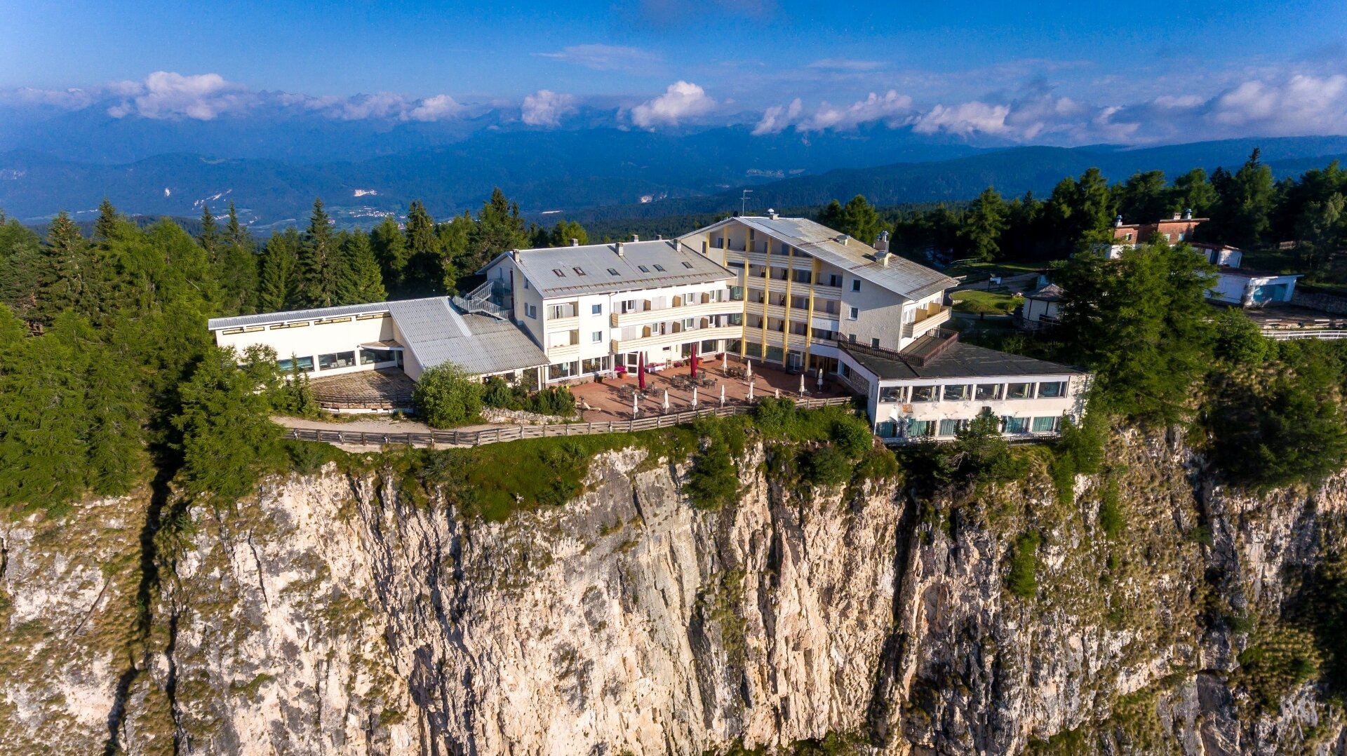 Content Dam Org 11 Images Full Rights Gusto Ristorante Panorama Hotel Penegal Passso Mendola Apt Val Di Non 1