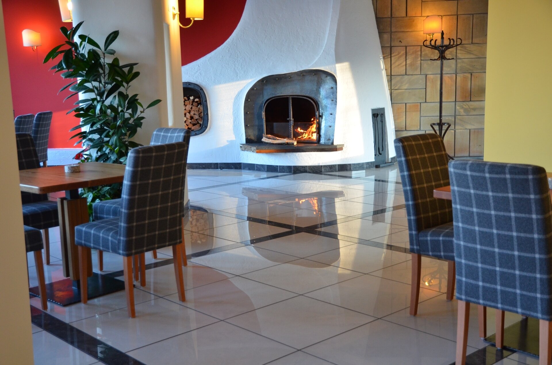 Content Dam Org 11 Images Full Rights Gusto Ristorante Panorama Hotel Penegal Passso Mendola Apt Val Di Non 3