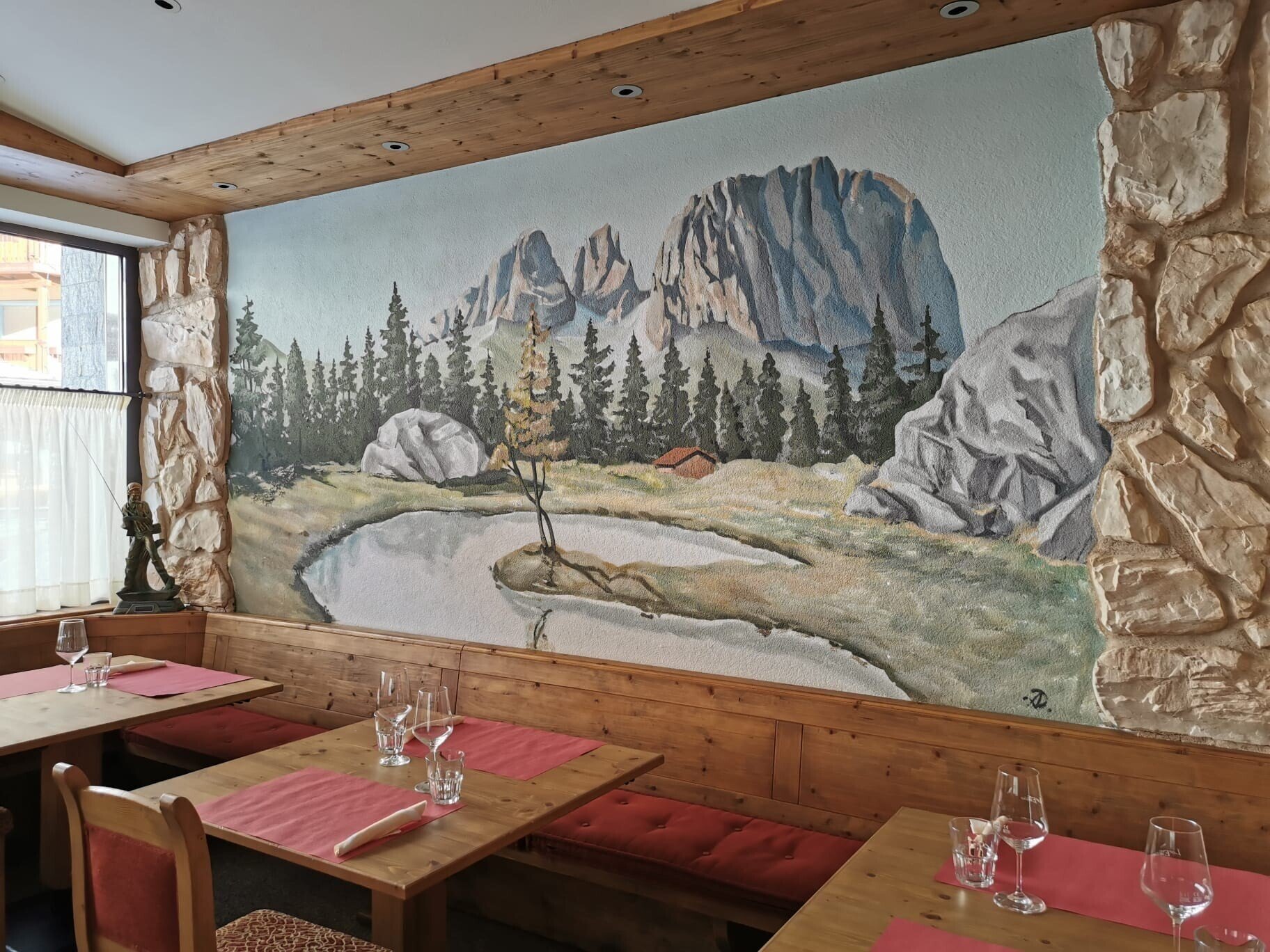 Content Dam Org 3 Images Full Rights Gusto Ristorante Pizzeria Scoiattolo Ristorantepizzeriascoiattolo Canazei 7