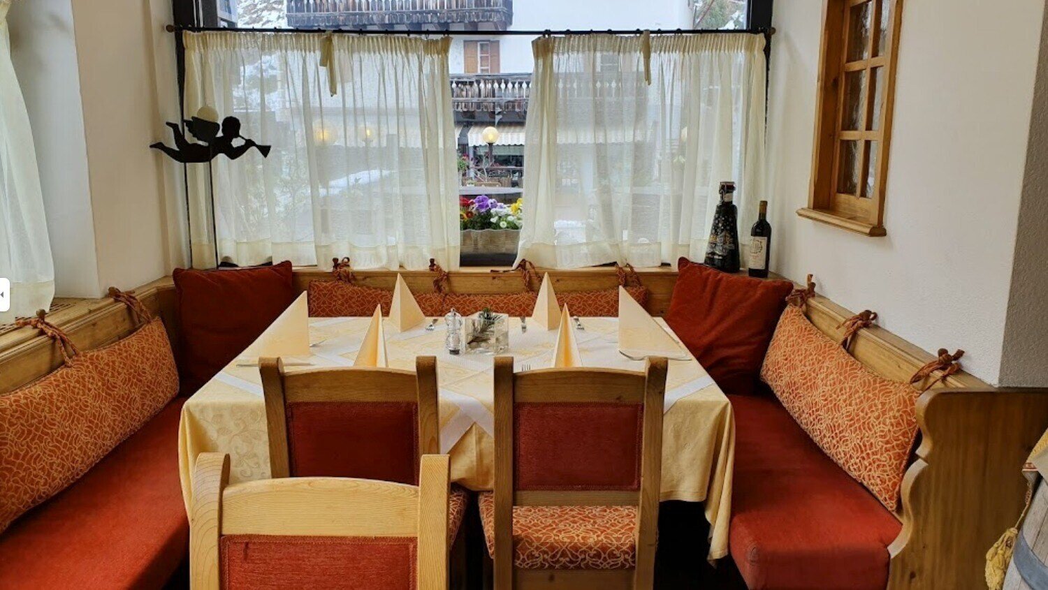 Content Dam Org 3 Images Full Rights Gusto Ristorante Pizzeria Scoiattolo Ristorantepizzeriascoiattolo Canazei 6