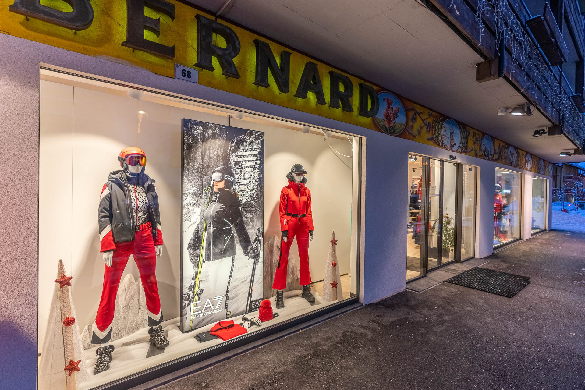 Content Dam Org 3 Images Full Rights Shopping Sport Bernard Sport Bernard Canazei Apt Val Di Fassa Mattiarizzi 3