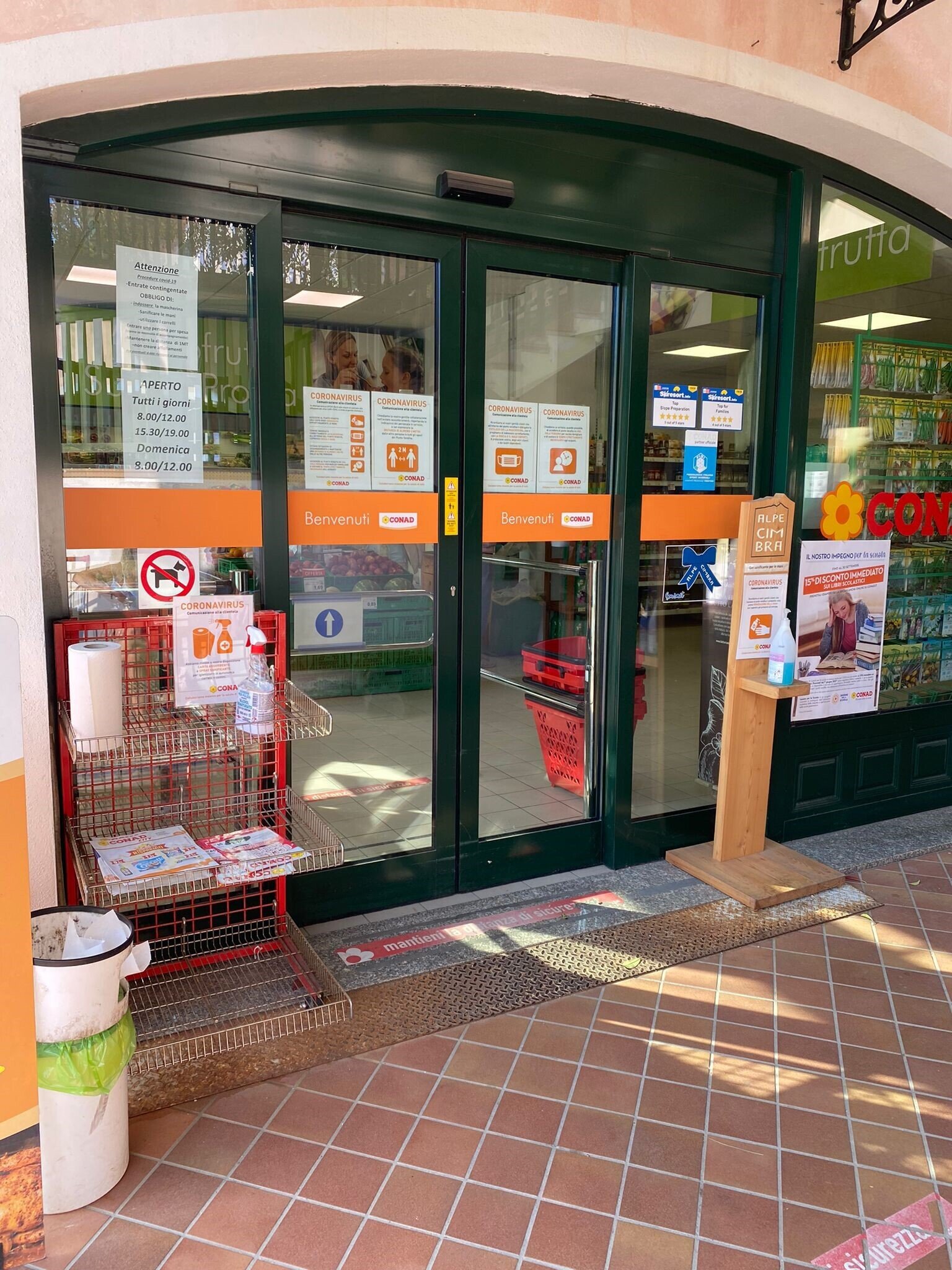 Content Dam Org 6 Images Full Rights Alpe Cimbra Shopping Botteghe E Negozi Conad Lavarone