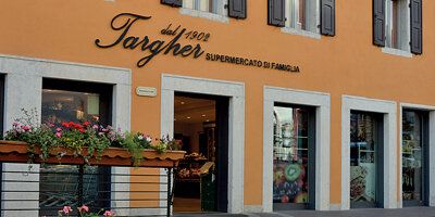 Content Dam Org 6 Images Full Rights Alpe Cimbra Shopping Botteghe E Negozi Supermercato Targher