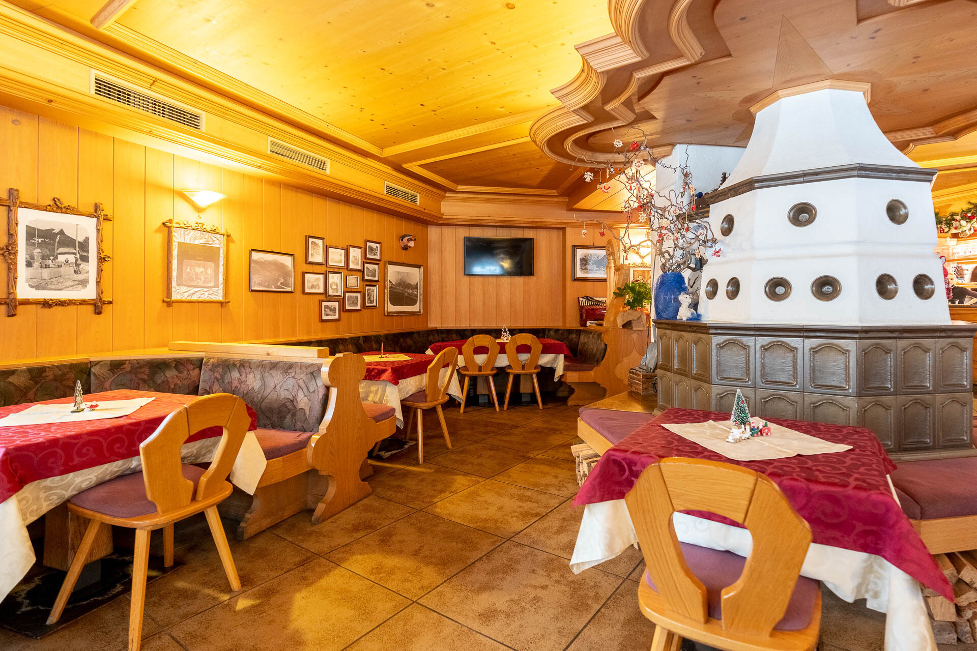Content Dam Org 3 Images Full Rights Gusto Bar Pizzeria Symphony Barpizzeriasymphony Alba Di Canazei Apt Val Di Fassa Mattiarizzi 2