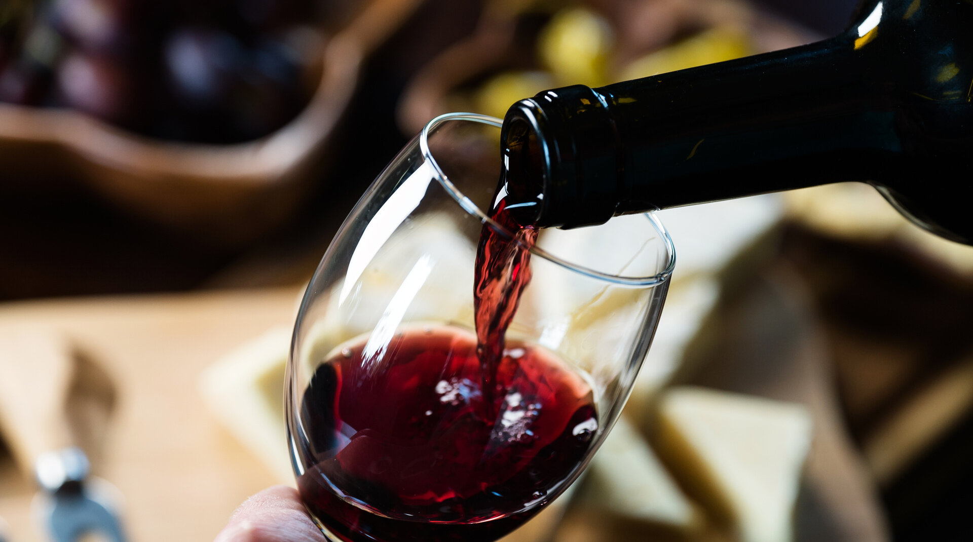 Content Dam Org 0 Images Full Rights Gusto Adobestock 214595845 Vino Rosso