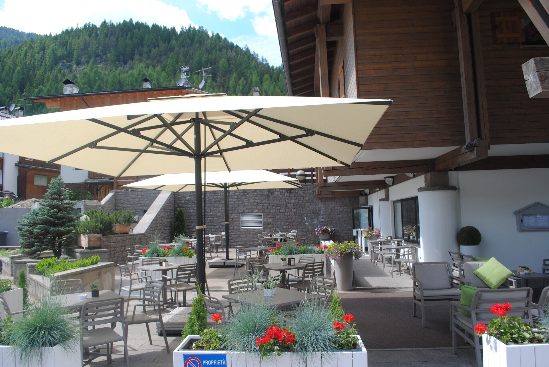 Content Dam Org 3 Images Full Rights Gusto Ristorante Pizzeria Bar Tobia Ristorantepizzeriabartobia Campitellodifassa Est
