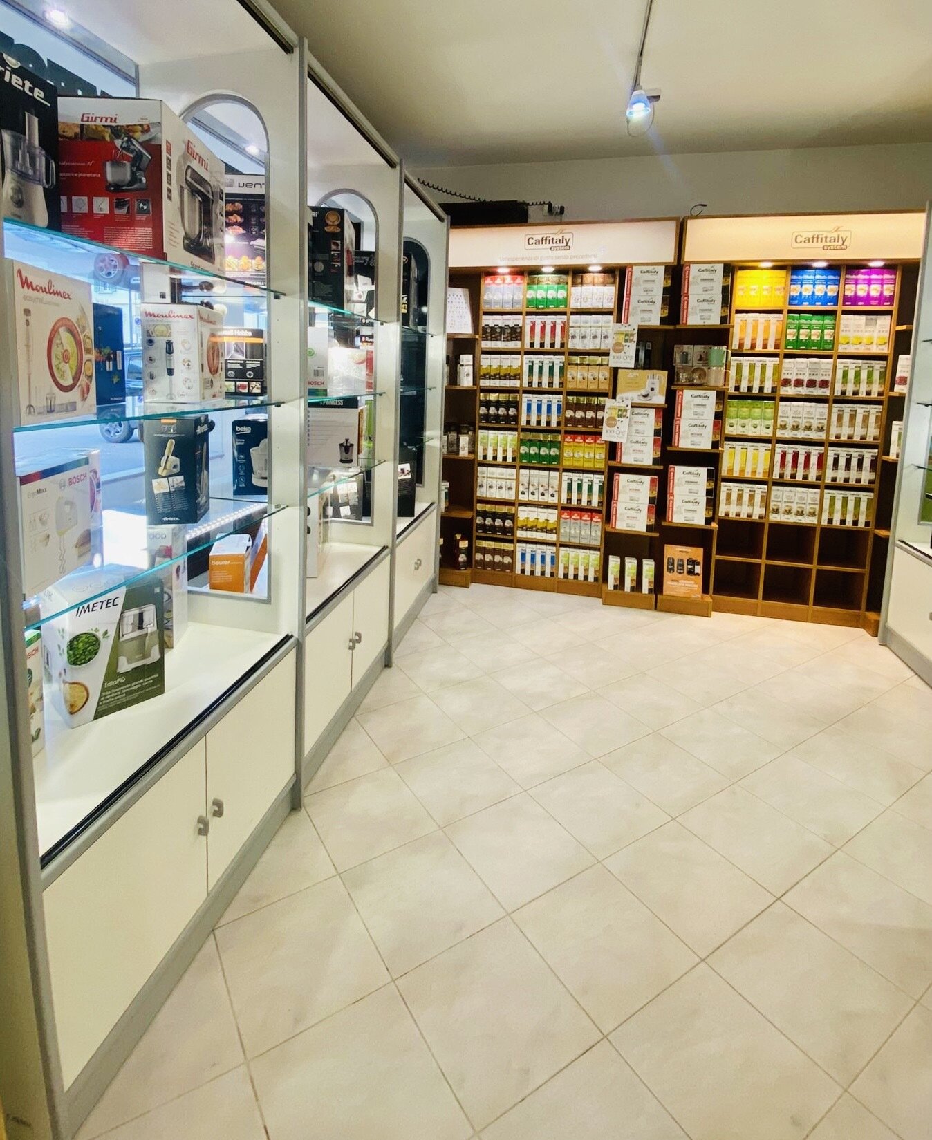Content Dam Org 2 Images Full Rights Giudicarie Centrali Shopping Giudicarie Apt Madonna Di Campiglio Videocenter Tione 8