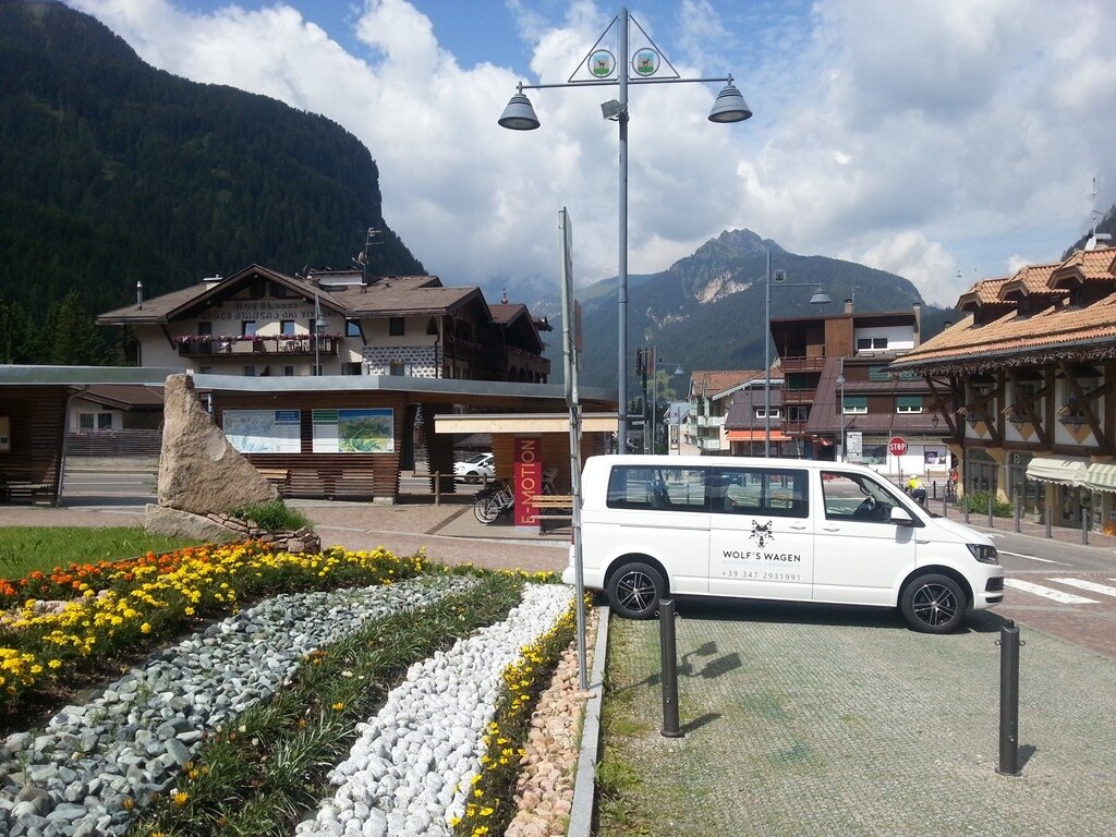 Content Dam Org 3 Images Full Rights Servizi Trasporti Taxi E Servizi Con Conducente Wolfs Wagen Taxi Wolfs Wagen Canazei 2