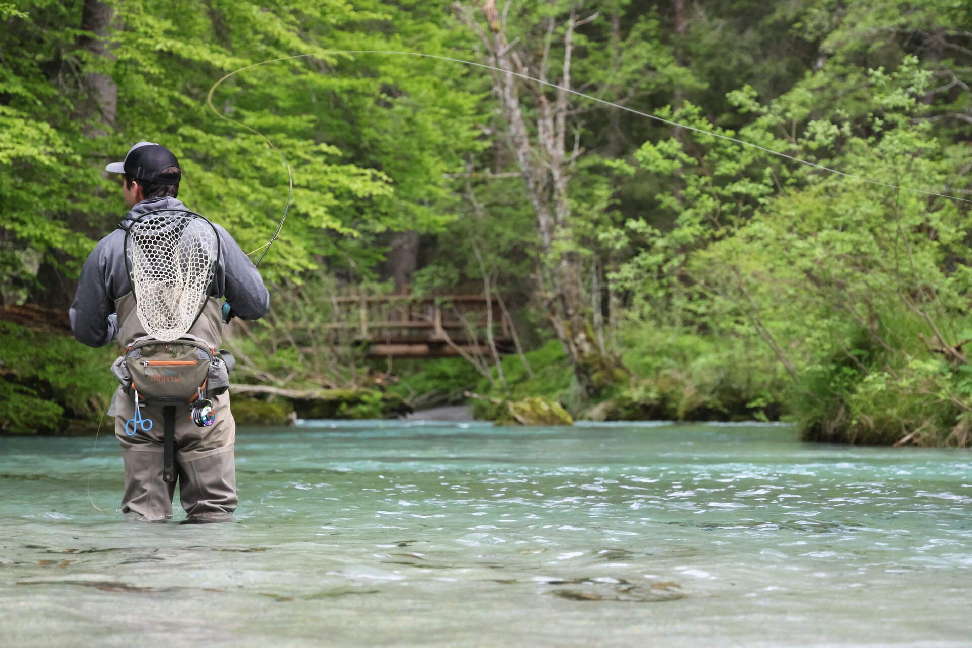 High Mountain Streams, Valley Rivers and Big Waters: What Really Changes?